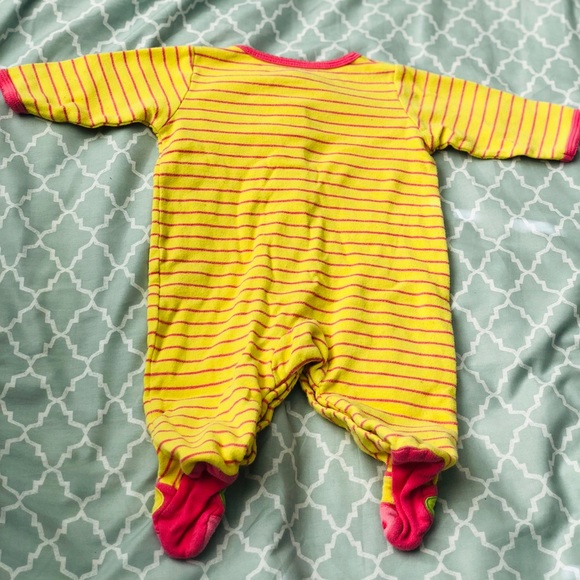 Onsie - Picture 6 of 7